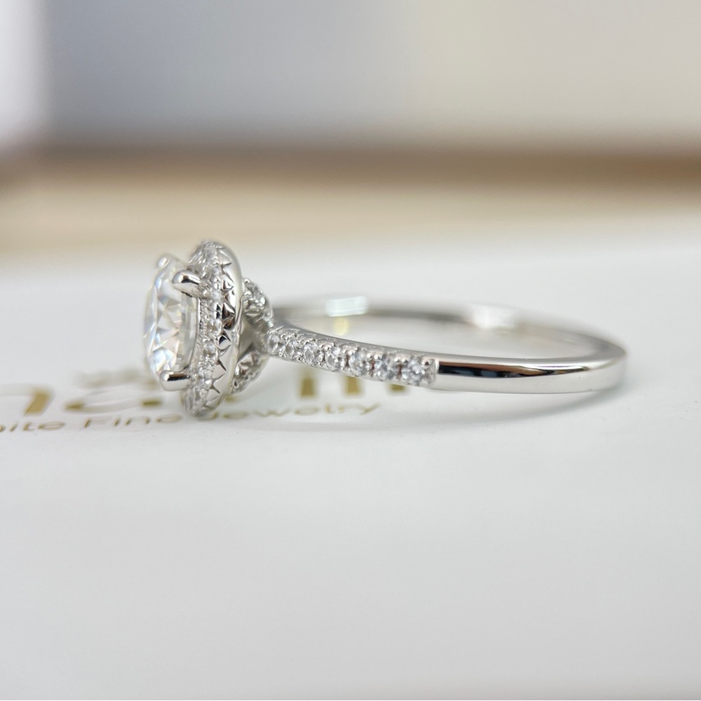 1.27ctw Moissanite S925 Round Halo Engagement Ring 18k Plated - Picture 3 of 6